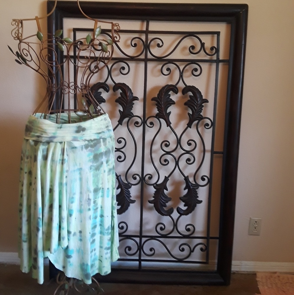 Soft Surroundings mid-length stretch skirt